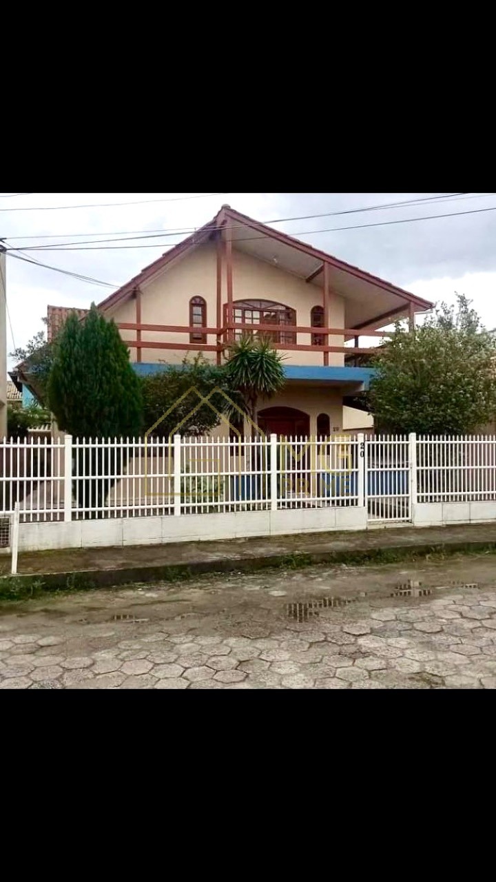 Casa à venda com 3 quartos, 100m² - Foto 2