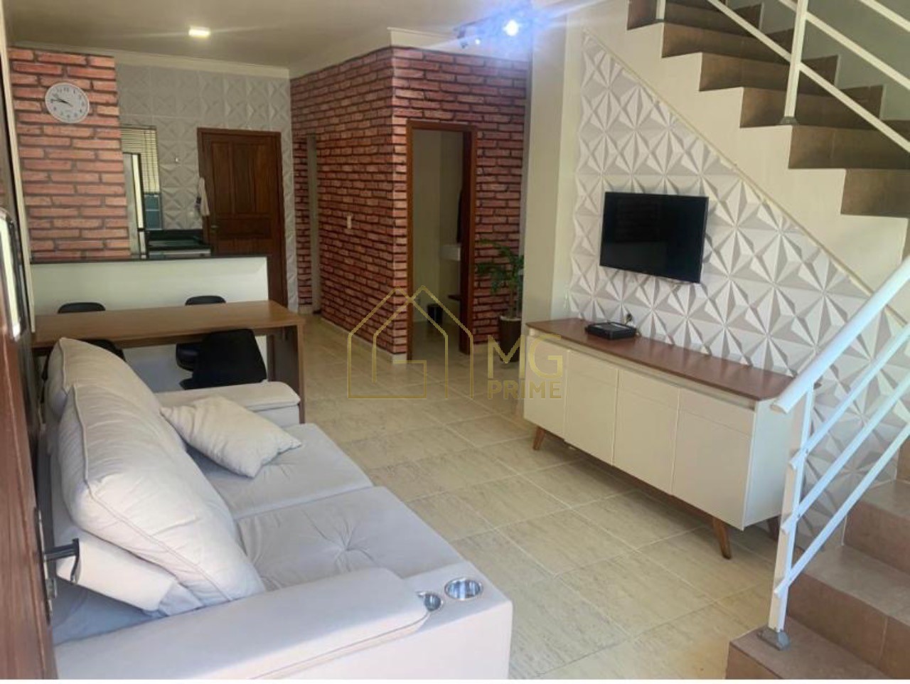 Casa à venda com 2 quartos, 85m² - Foto 2