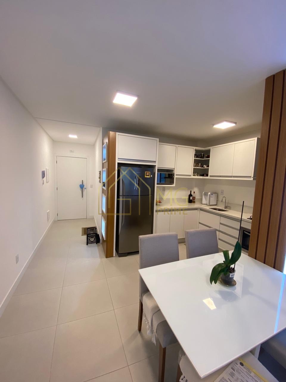 Apartamento à venda com 3 quartos, 89m² - Foto 4