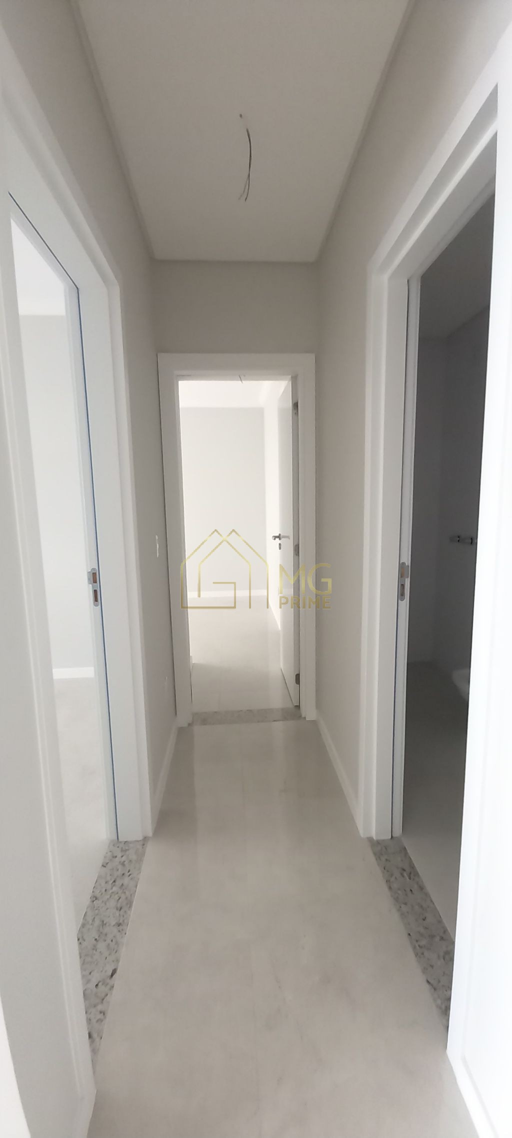 Apartamento à venda com 2 quartos, 64m² - Foto 30