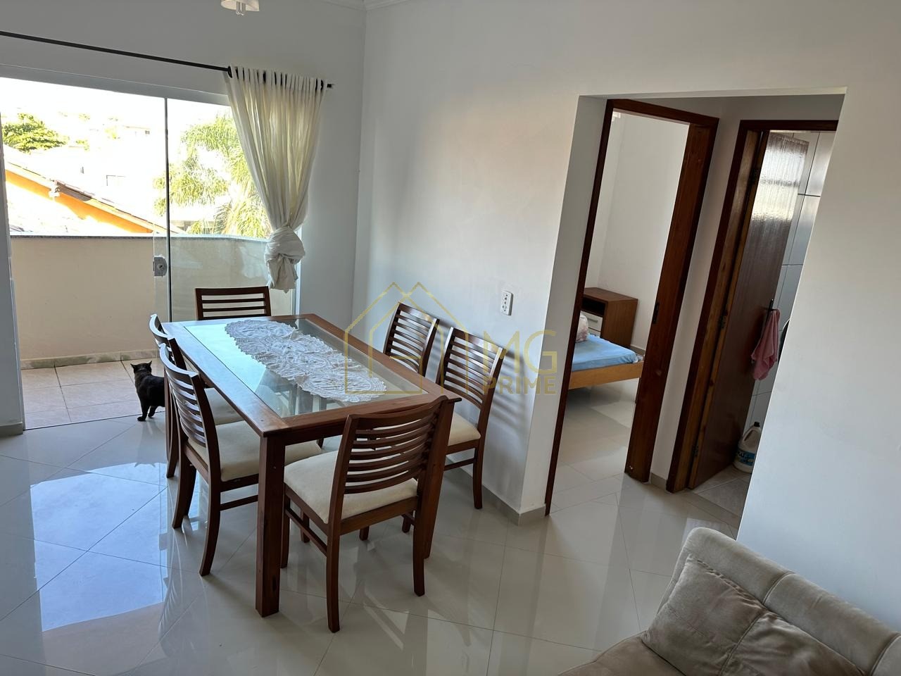 Apartamento à venda com 2 quartos, 70m² - Foto 6