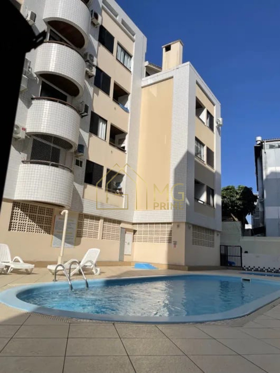 Apartamento à venda com 2 quartos, 71m² - Foto 5