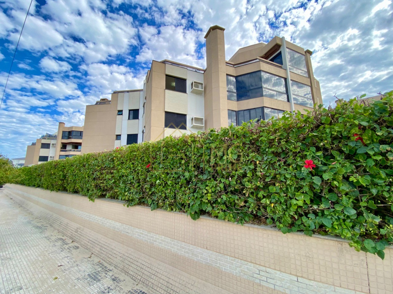 Apartamento, 3 quartos, 100 m² - Foto 2