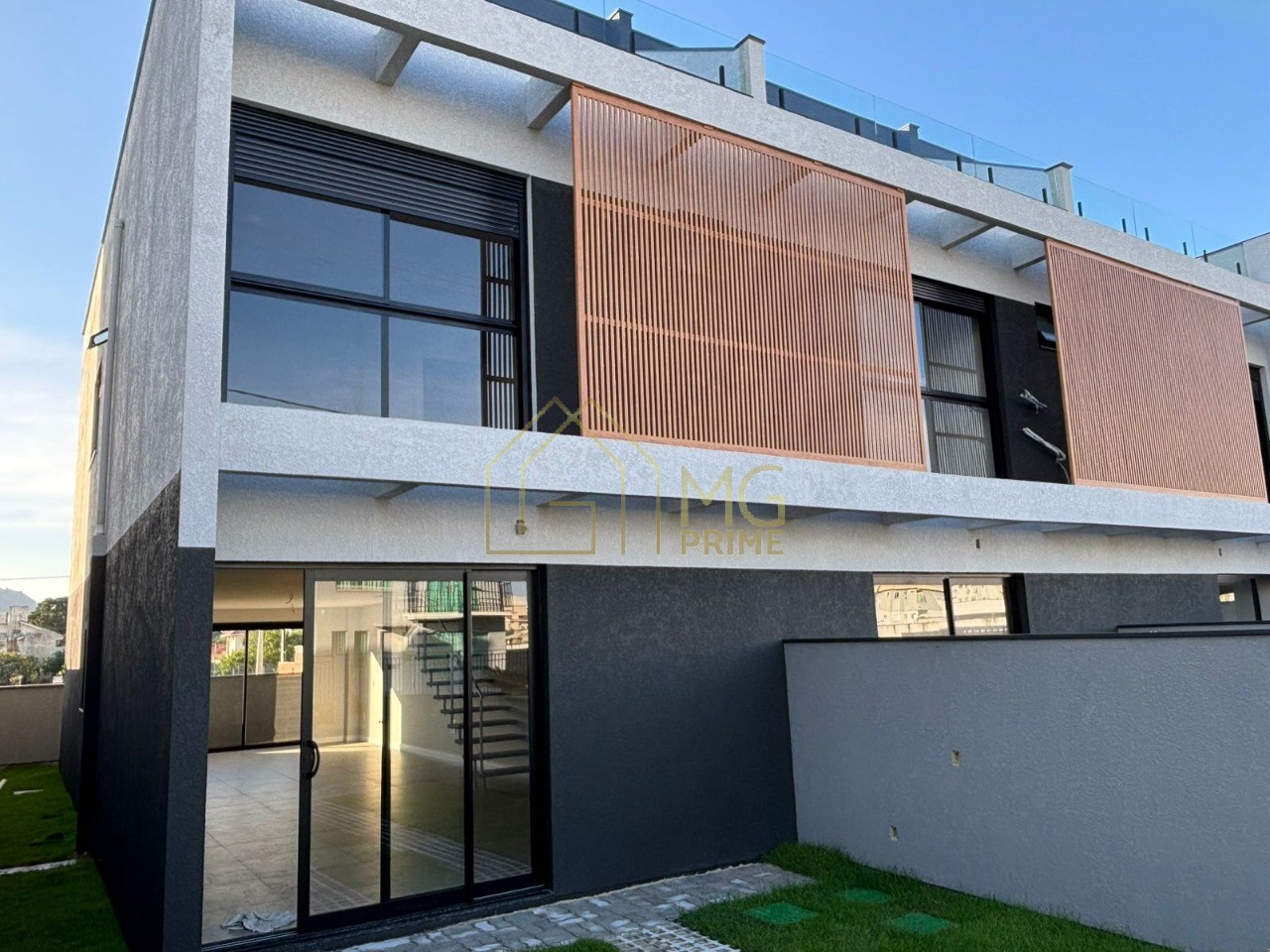 Casa, 3 quartos, 201 m² - Foto 1