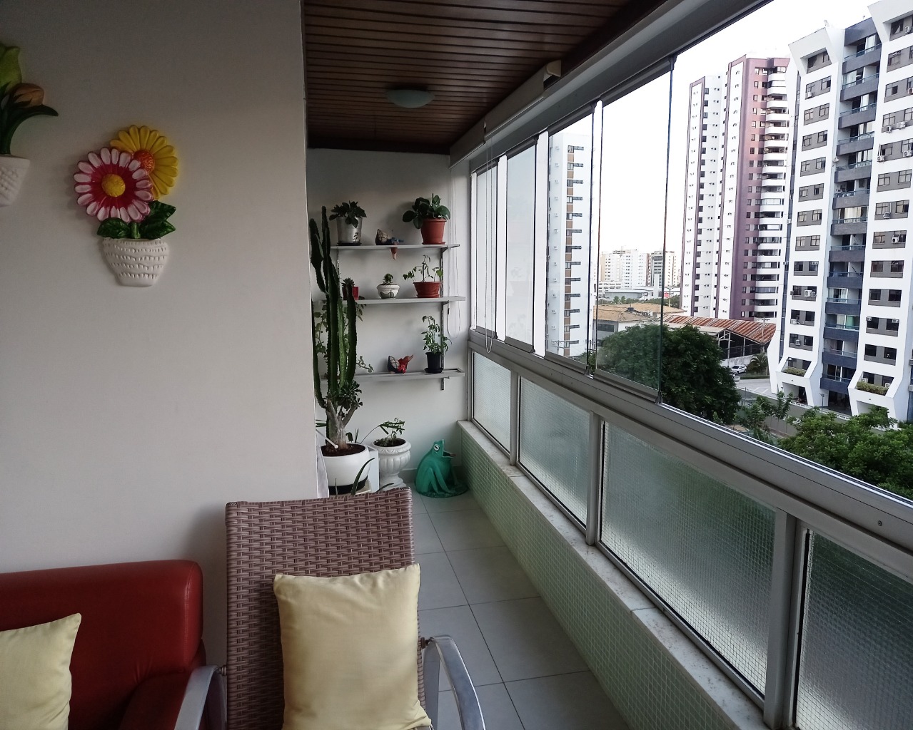 Apartamento à venda com 3 quartos, 110m² - Foto 6