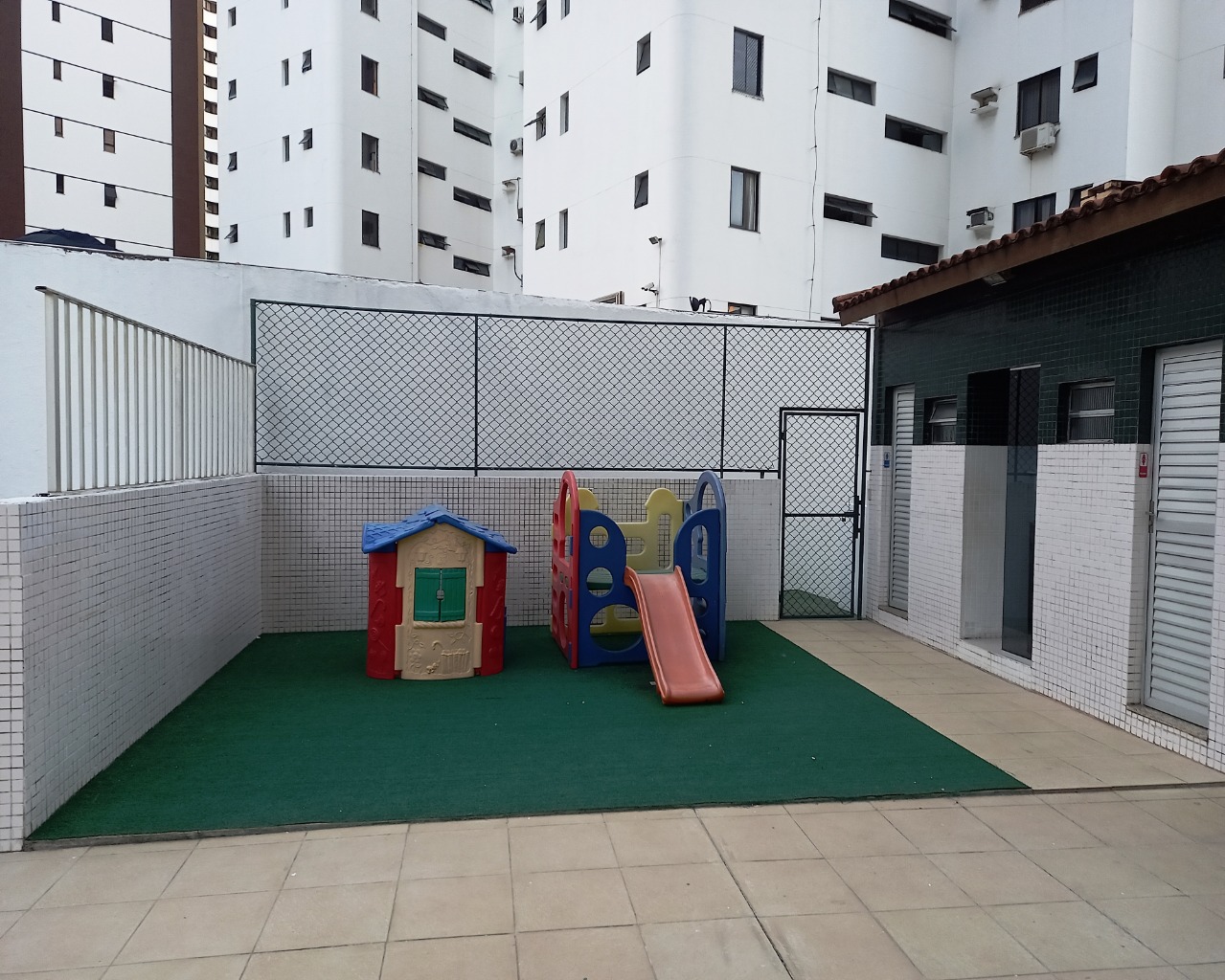 Apartamento à venda com 3 quartos, 110m² - Foto 25