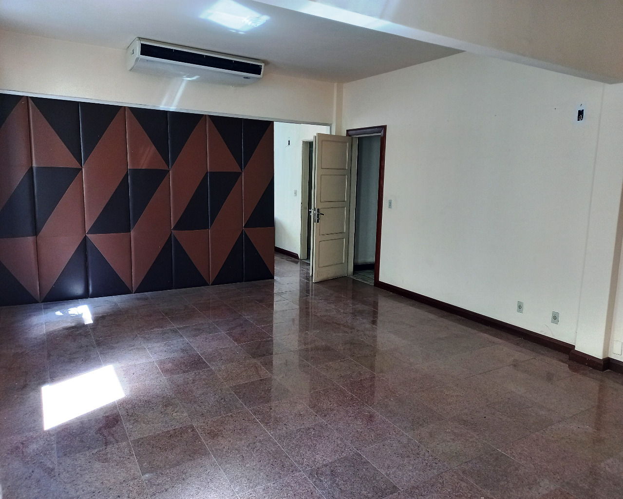 Conjunto Comercial-Sala à venda, 270m² - Foto 1