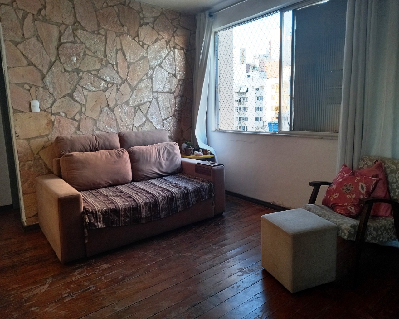 Apartamento à venda com 2 quartos, 85m² - Foto 4