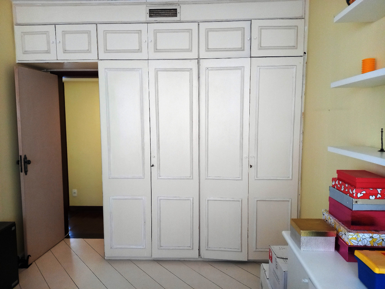 Apartamento à venda com 4 quartos, 200m² - Foto 10