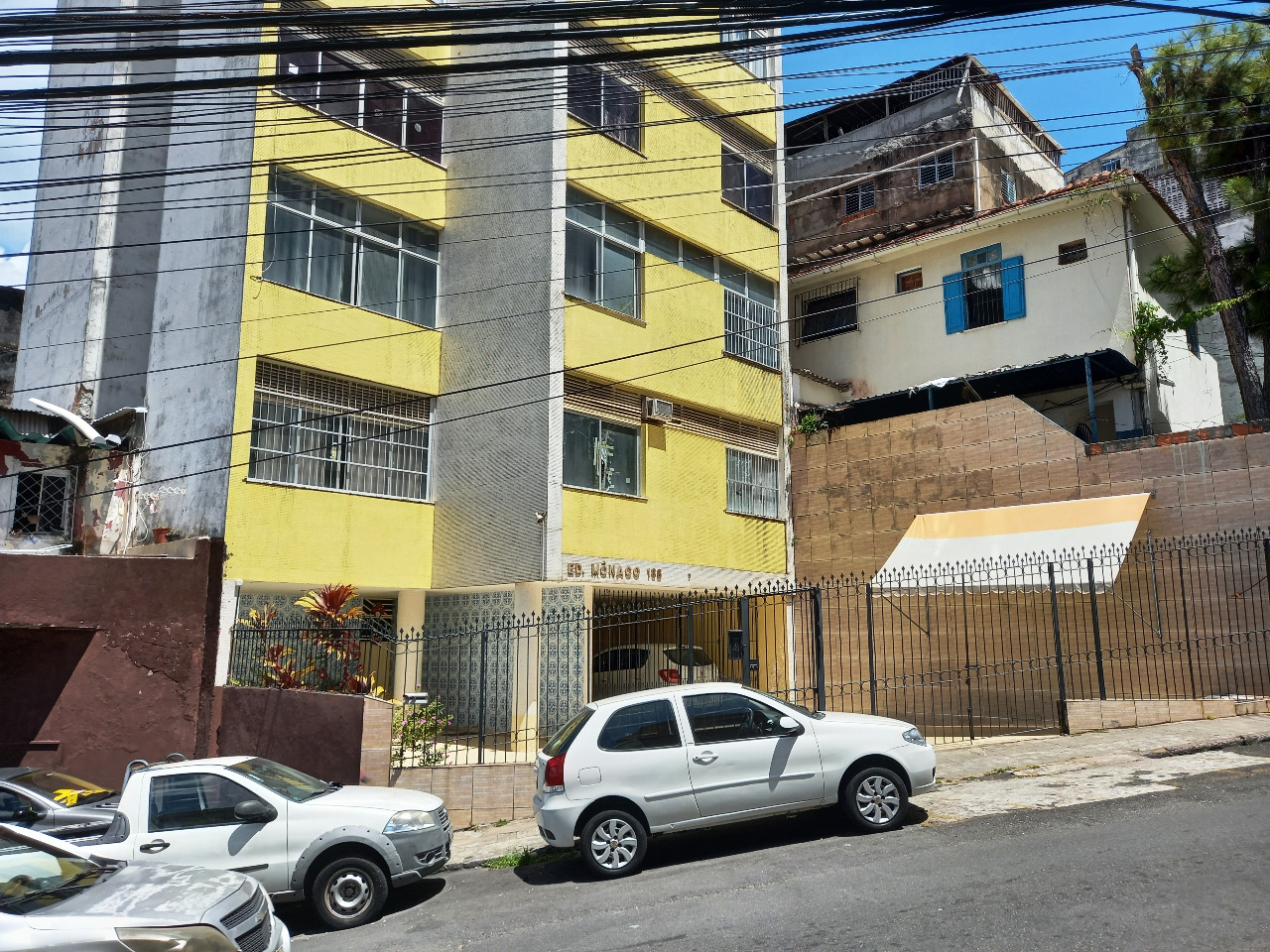 Apartamento à venda com 2 quartos, 60m² - Foto 2