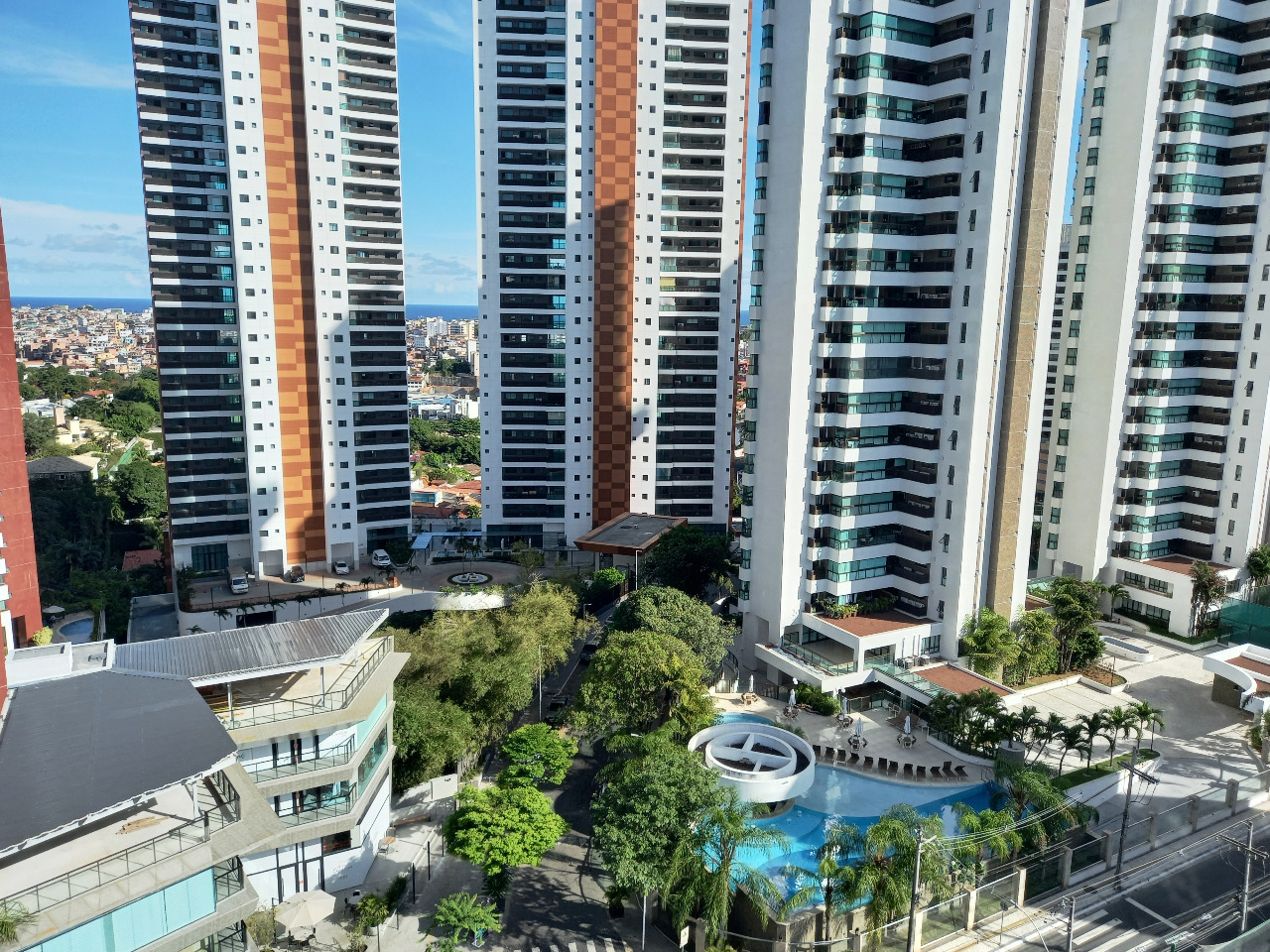 Apartamento à venda com 4 quartos, 300m² - Foto 1