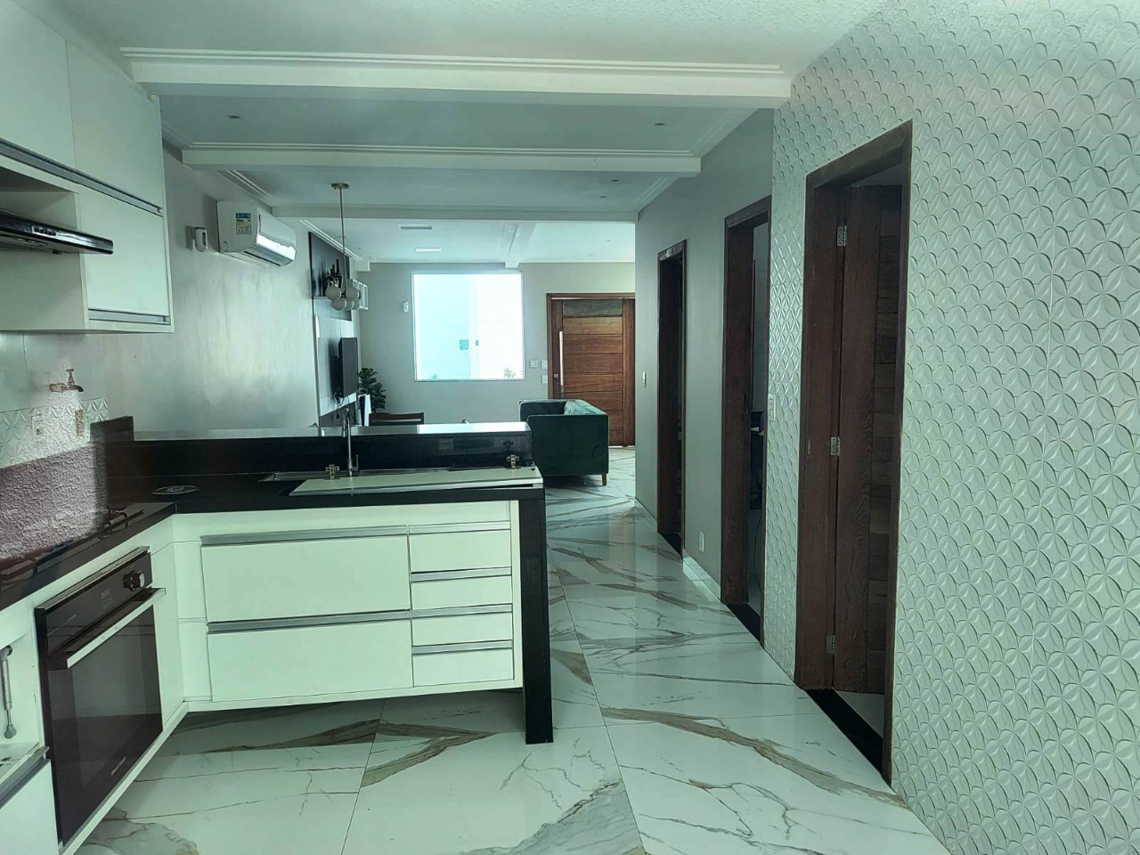 Casa à venda com 4 quartos, 200m² - Foto 5