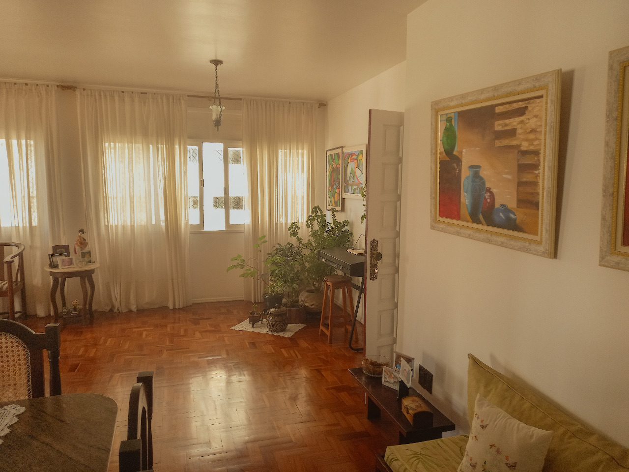 Apartamento à venda com 4 quartos, 200m² - Foto 1