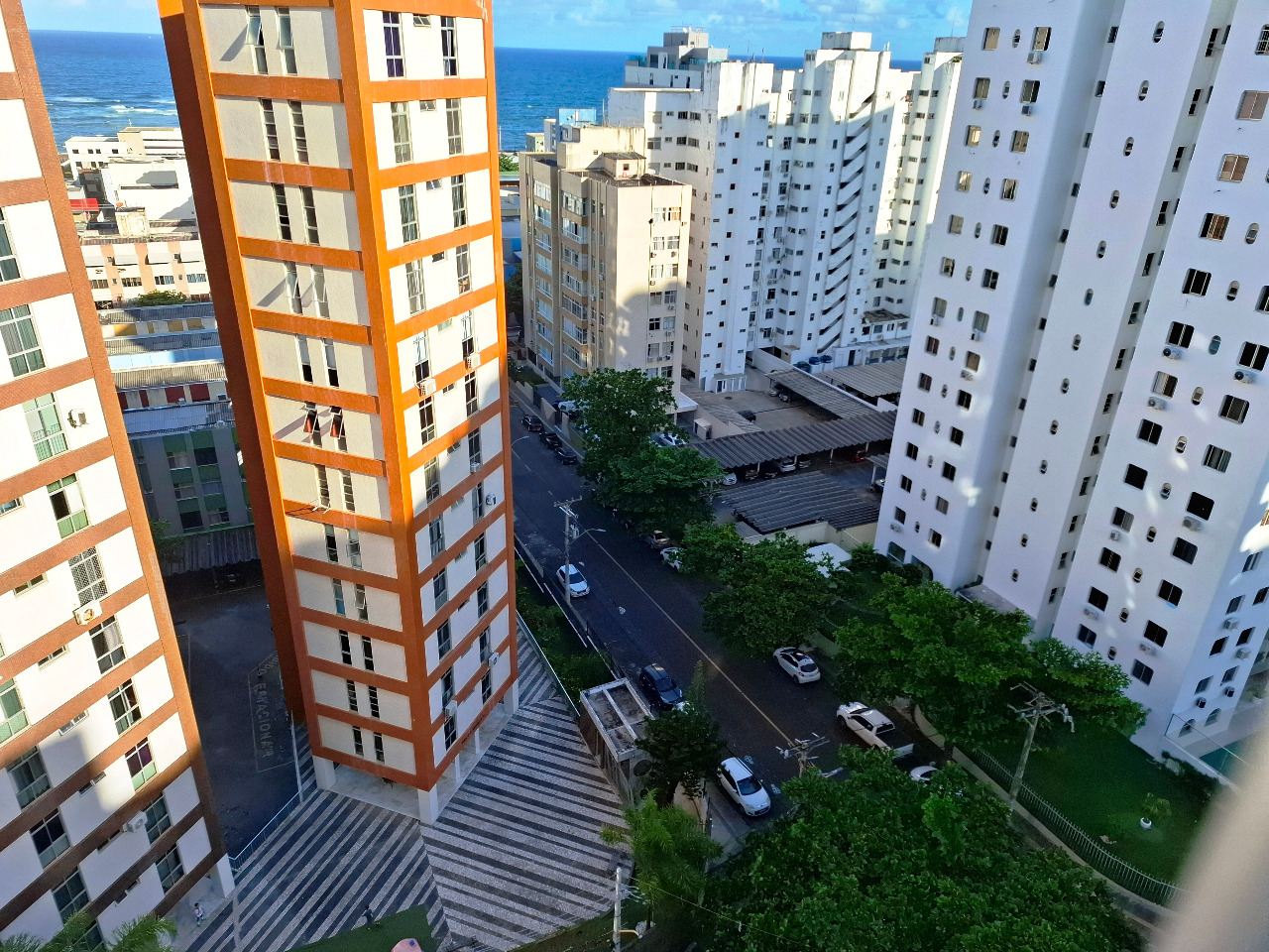 Apartamento à venda com 3 quartos, 120m² - Foto 3