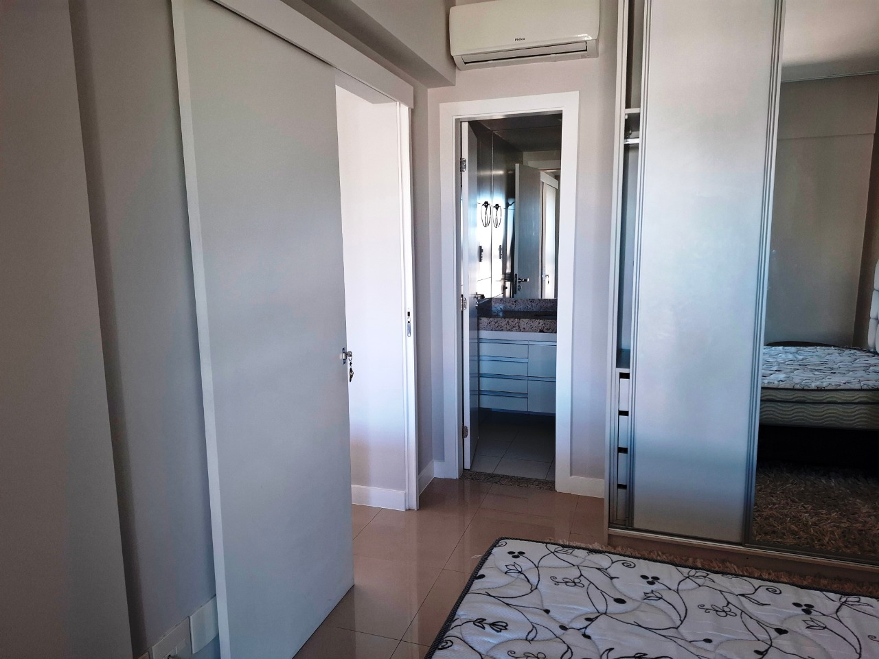 Apartamento para alugar com 1 quarto, 62m² - Foto 10