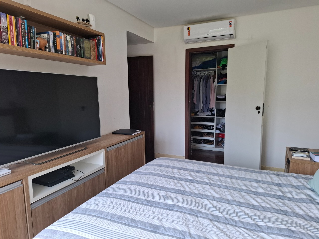 Apartamento à venda com 4 quartos, 150m² - Foto 15