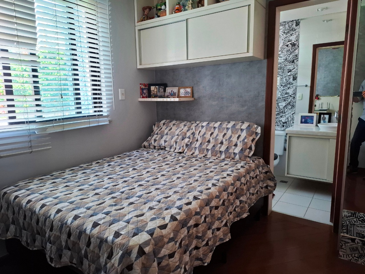 Apartamento à venda com 4 quartos, 150m² - Foto 15