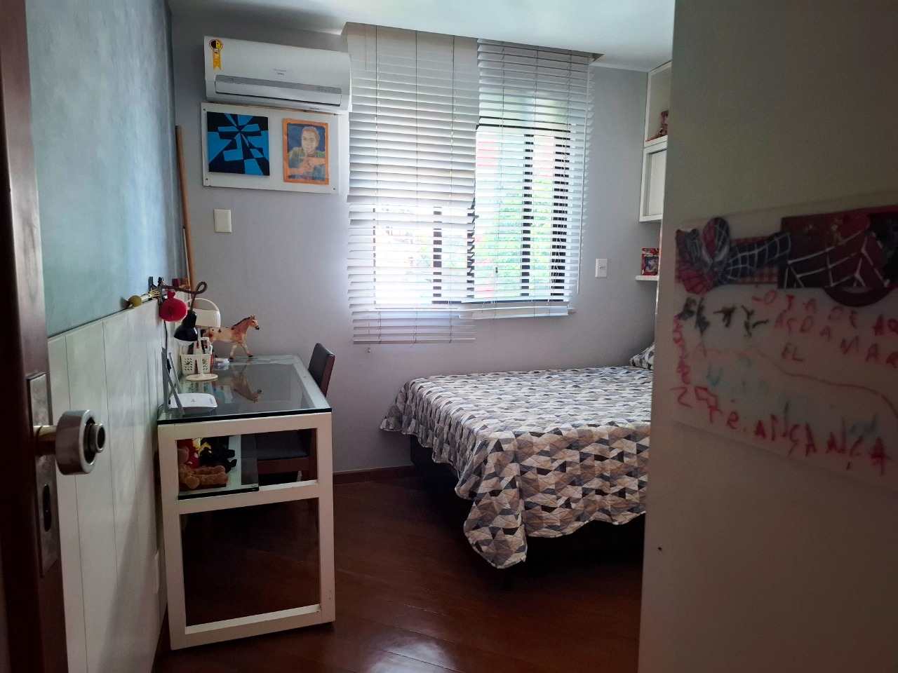 Apartamento à venda com 4 quartos, 150m² - Foto 14