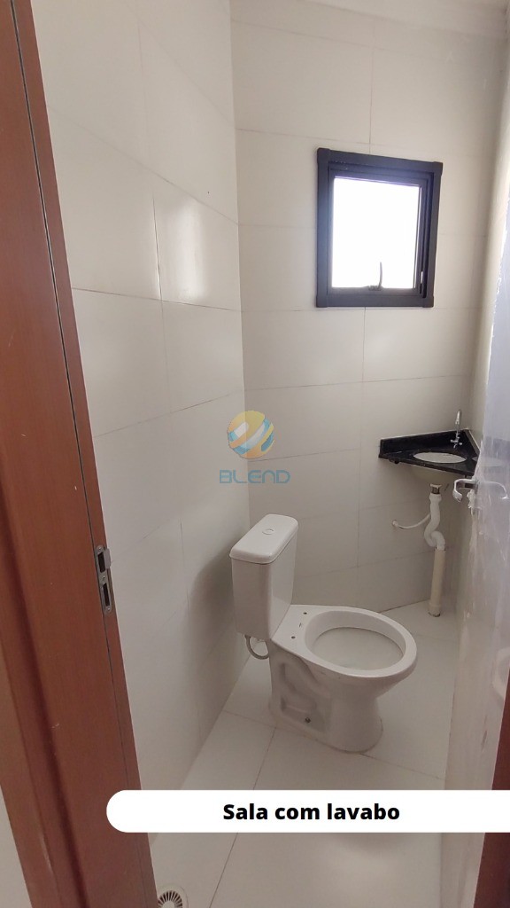 Sobrado à venda com 3 quartos, 130m² - Foto 3