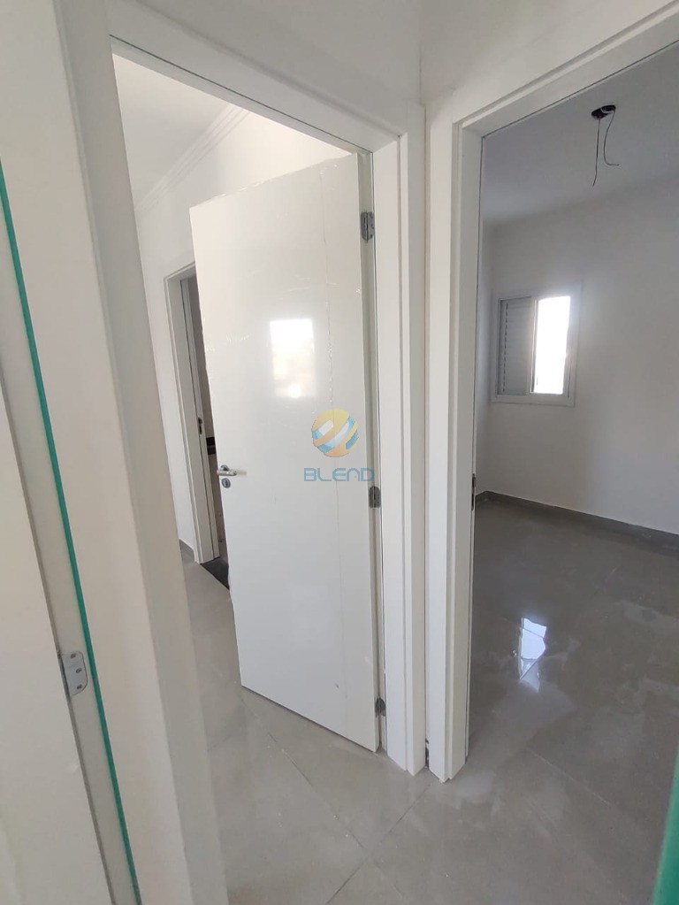 Apartamento à venda com 2 quartos, 68m² - Foto 5