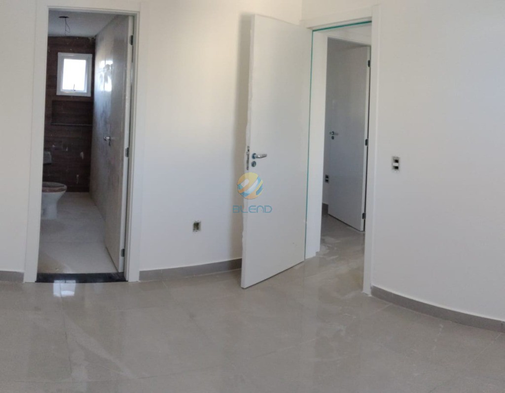 Apartamento à venda com 2 quartos, 68m² - Foto 11