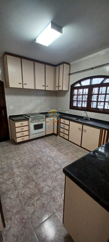 Sobrado à venda com 3 quartos, 274m² - Foto 11