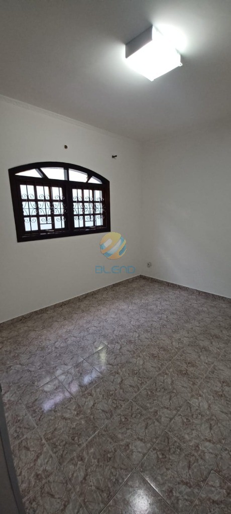 Sobrado à venda com 3 quartos, 274m² - Foto 15