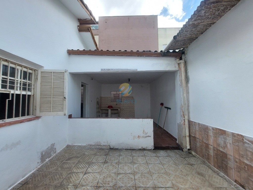 Sobrado à venda com 2 quartos, 265m² - Foto 18