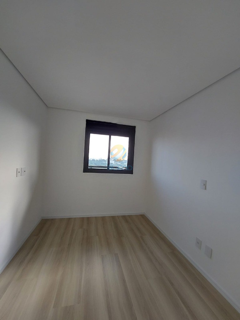 Apartamento à venda com 3 quartos, 90m² - Foto 15