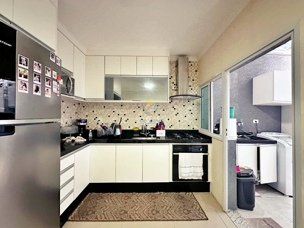 Apartamento à venda com 2 quartos, 56m² - Foto 3