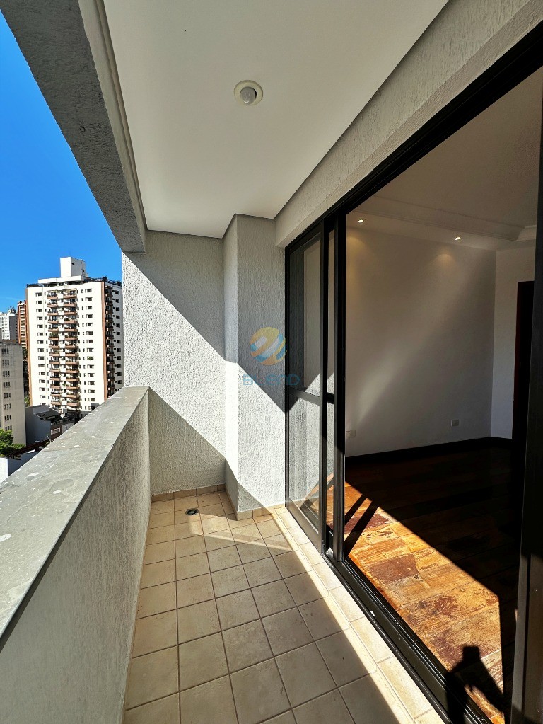 Apartamento para alugar com 3 quartos, 102m² - Foto 3