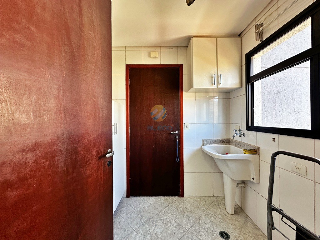 Apartamento para alugar com 3 quartos, 102m² - Foto 19