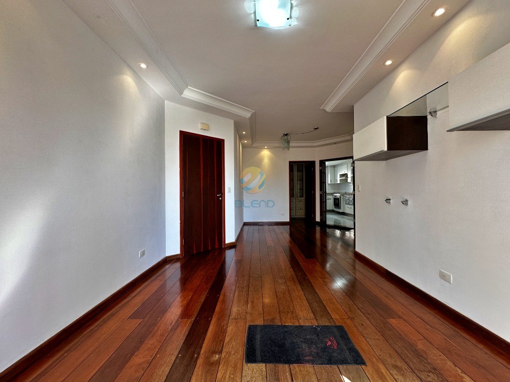 Apartamento para alugar com 3 quartos, 102m² - Foto 2