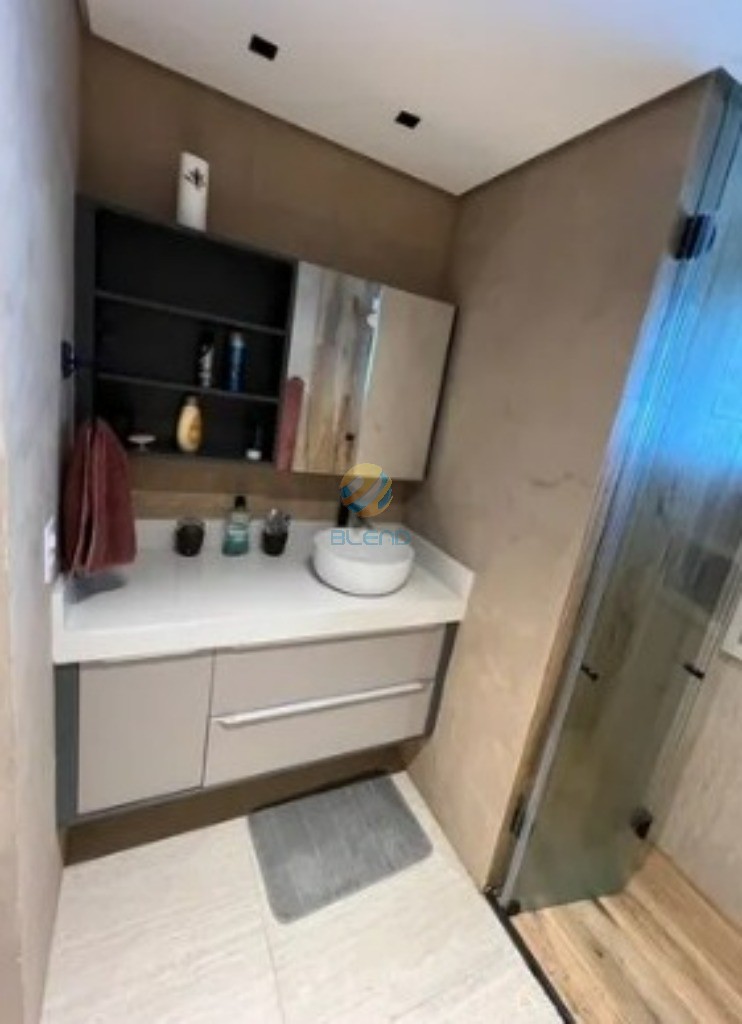 Apartamento à venda com 4 quartos, 165m² - Foto 1