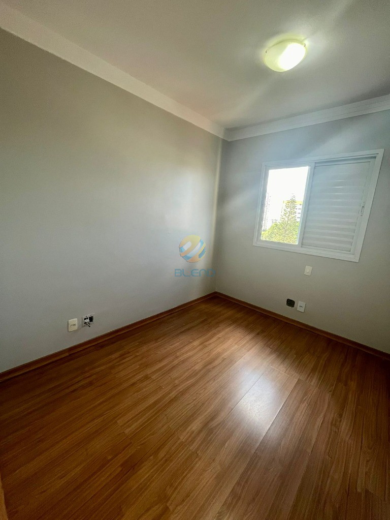 Apartamento à venda com 2 quartos, 57m² - Foto 11