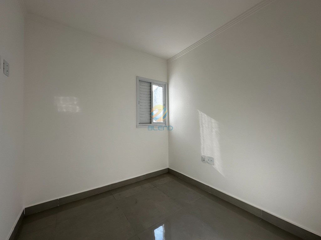 Apartamento à venda com 2 quartos, 70m² - Foto 13