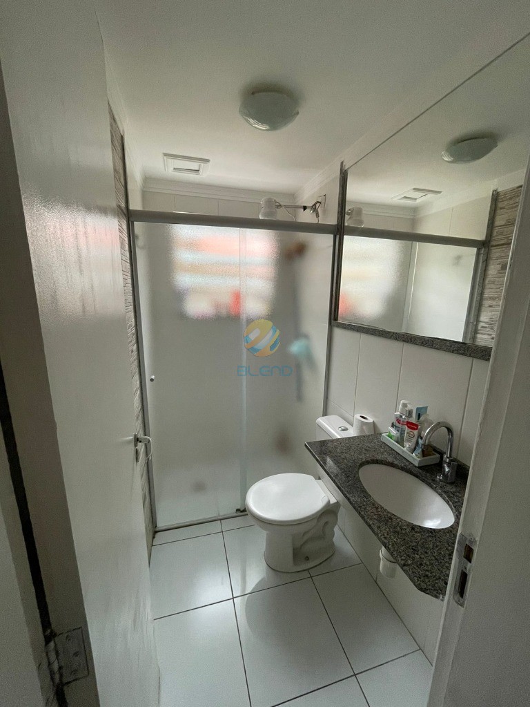 Apartamento à venda com 2 quartos, 45m² - Foto 3