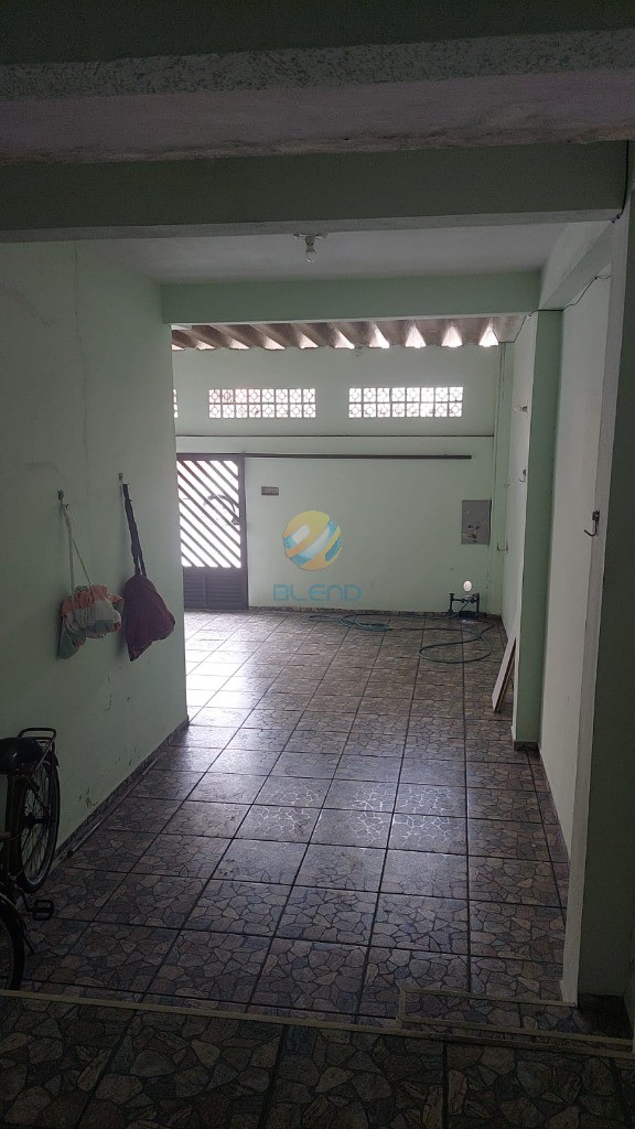 Casa à venda com 3 quartos, 140m² - Foto 11