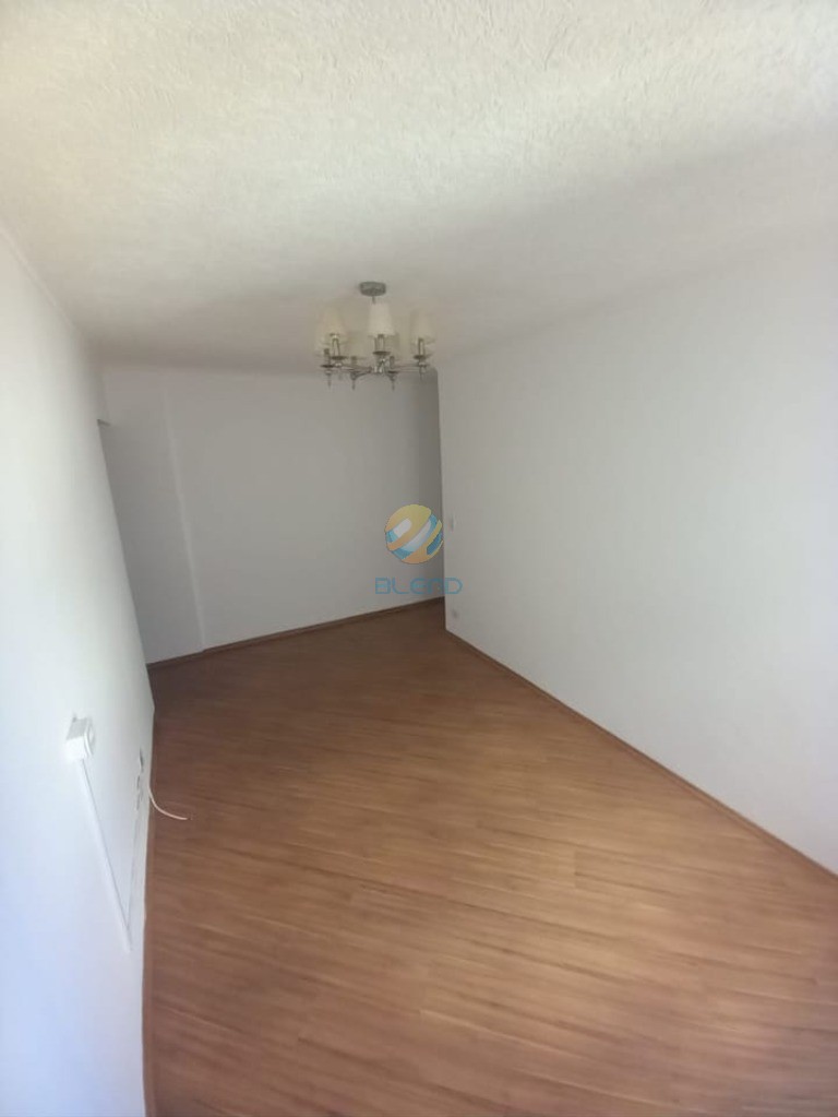 Apartamento à venda com 2 quartos, 70m² - Foto 10