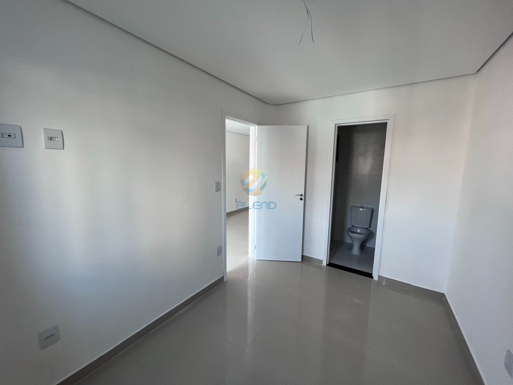 Apartamento à venda com 2 quartos, 60m² - Foto 5