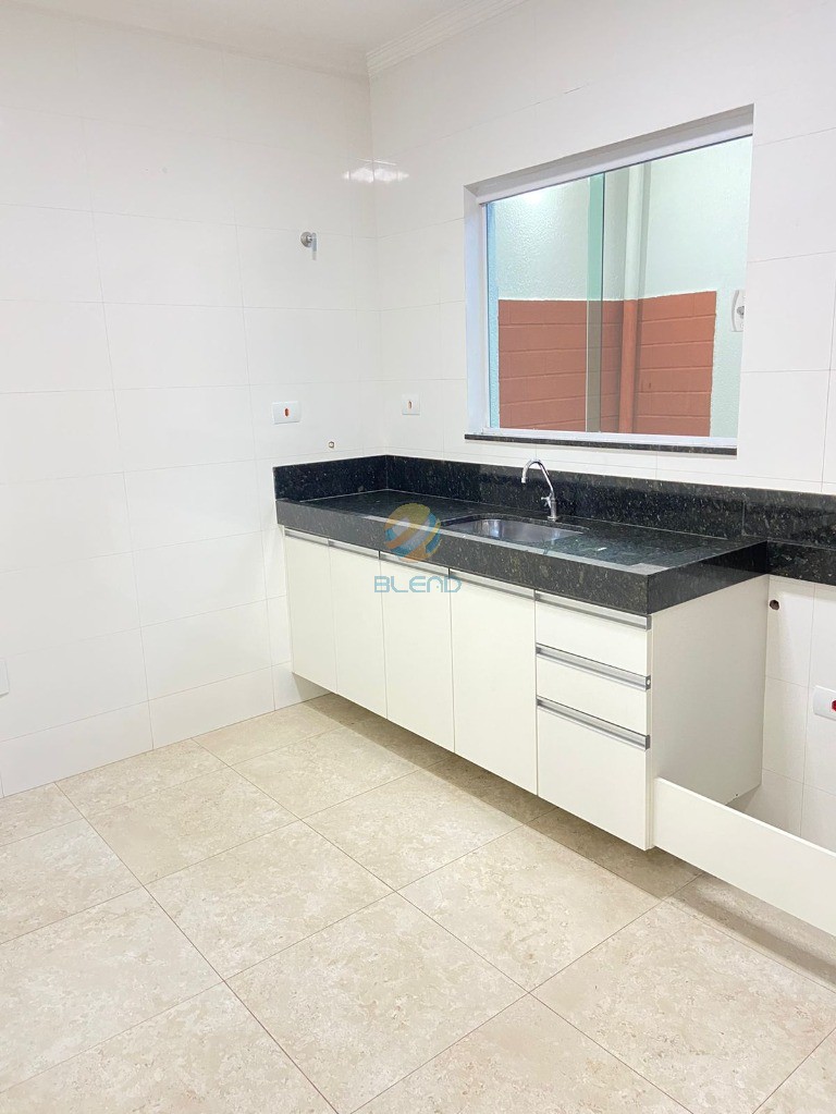 Sobrado à venda com 2 quartos, 86m² - Foto 2