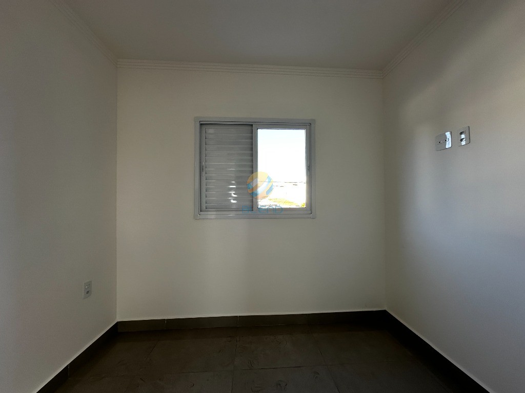 Apartamento à venda com 2 quartos, 70m² - Foto 17