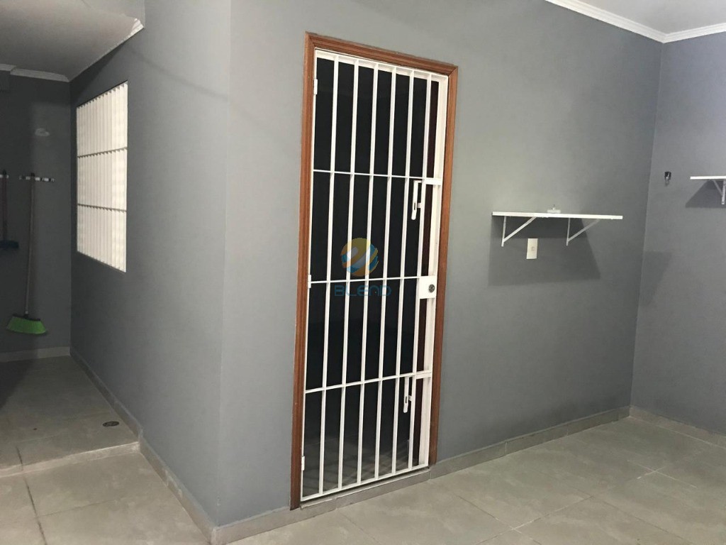 Casa à venda com 5 quartos, 258m² - Foto 5