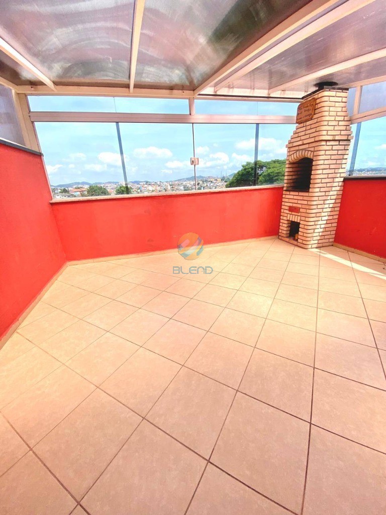 Cobertura à venda com 2 quartos, 74m² - Foto 2