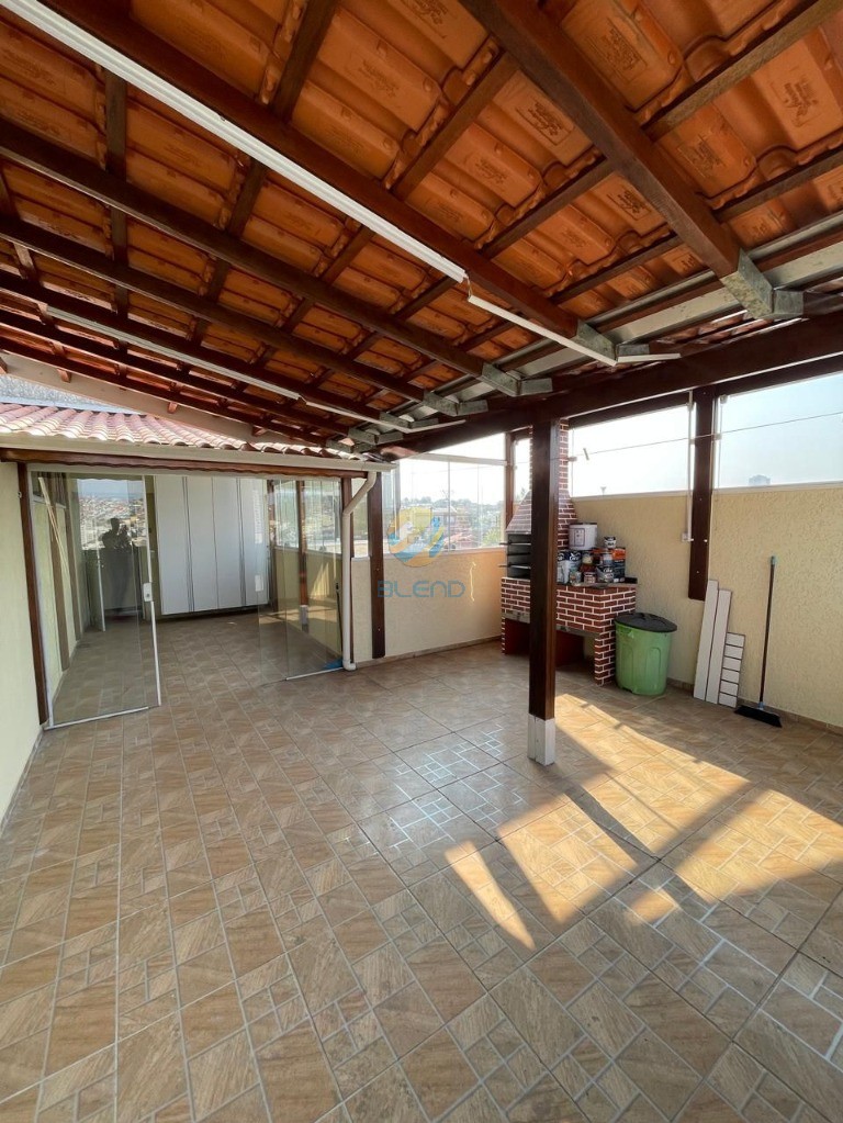 Cobertura à venda com 2 quartos, 90m² - Foto 3