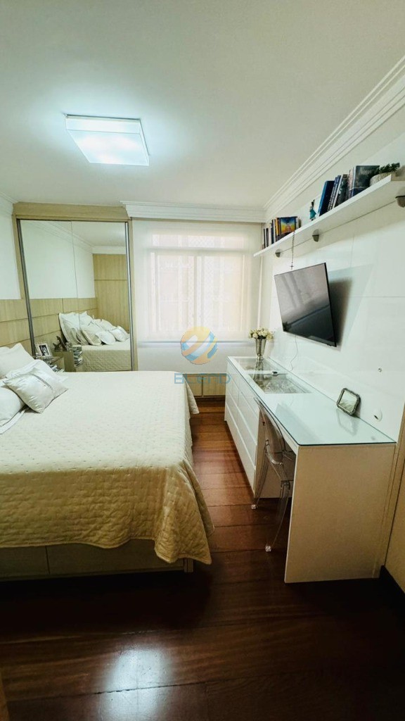 Apartamento à venda com 3 quartos, 158m² - Foto 10