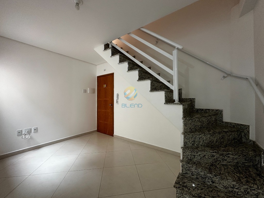 Cobertura para alugar com 2 quartos, 90m² - Foto 1