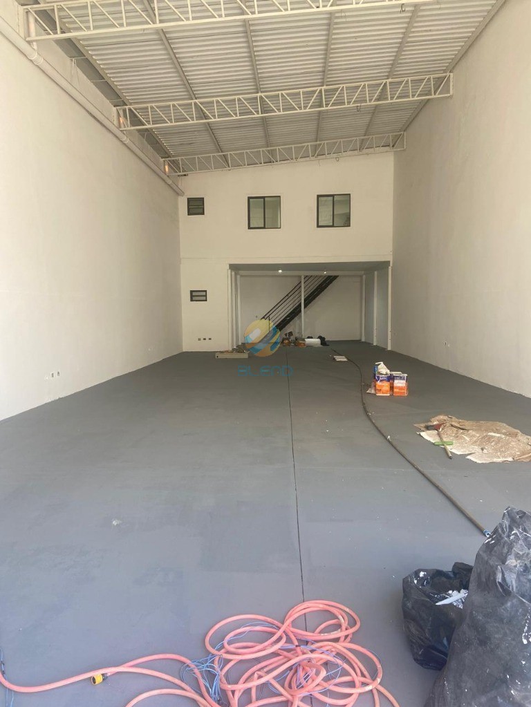 Loja-Salão, 200 m² - Foto 2