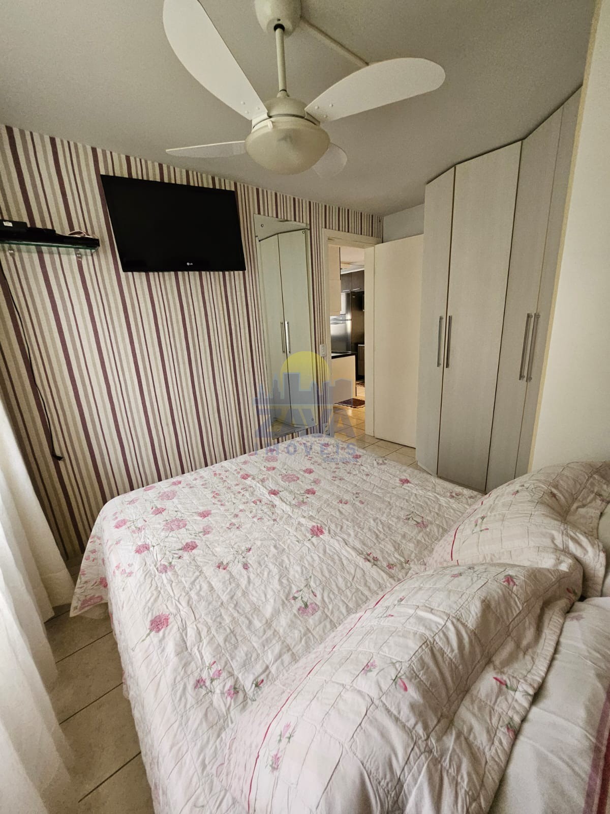 Apartamento à venda com 2 quartos, 42m² - Foto 11