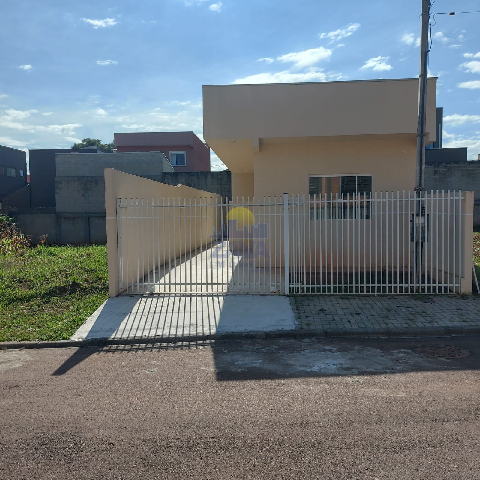 Casa à venda com 3 quartos, 71m² - Foto 4